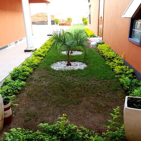 Mathlyn Guest House Francistown Dış mekan fotoğraf